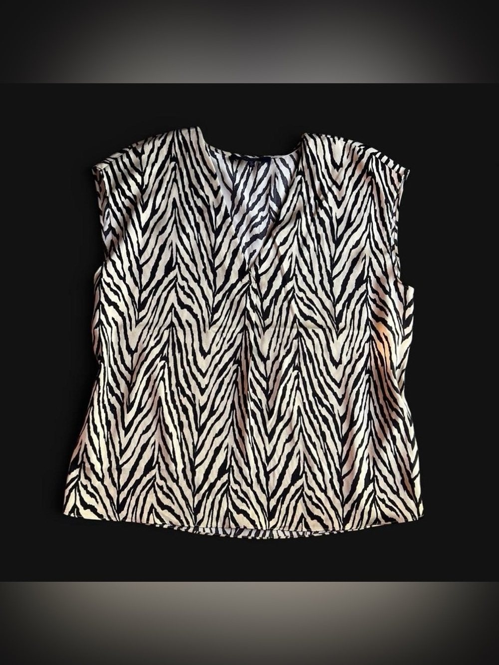 Rachel Zoe Zebra Print V Neck Tank Size M